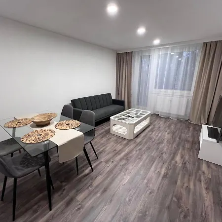 Sarlot Apartment *
